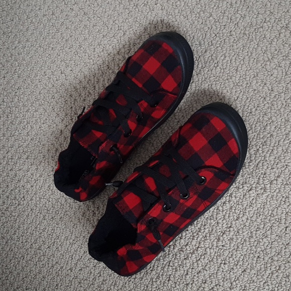 Buffalo Plaid Sneakers - Picture 2 of 7